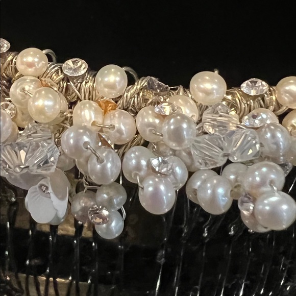 Designer Erin Cole’s Vintage Head Comb - Picture 2 of 13